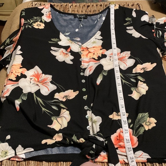 Black  floral XL - Picture 10 of 10